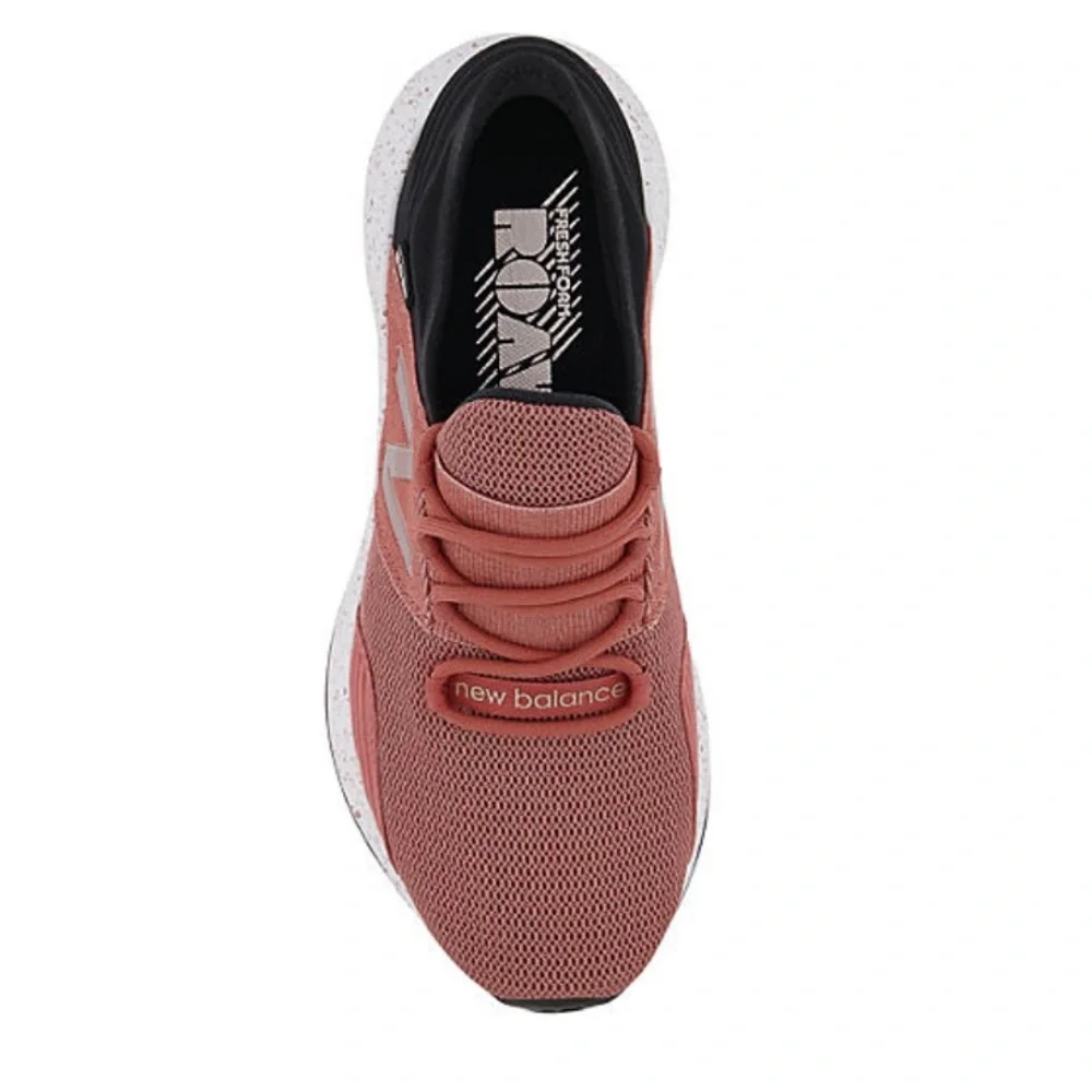 BRAND NEW NEW BALANCE WOMENS FRESH FOAM ROAV RUNNING SHOE - CHAMPAGNE - Picture 5 of 5